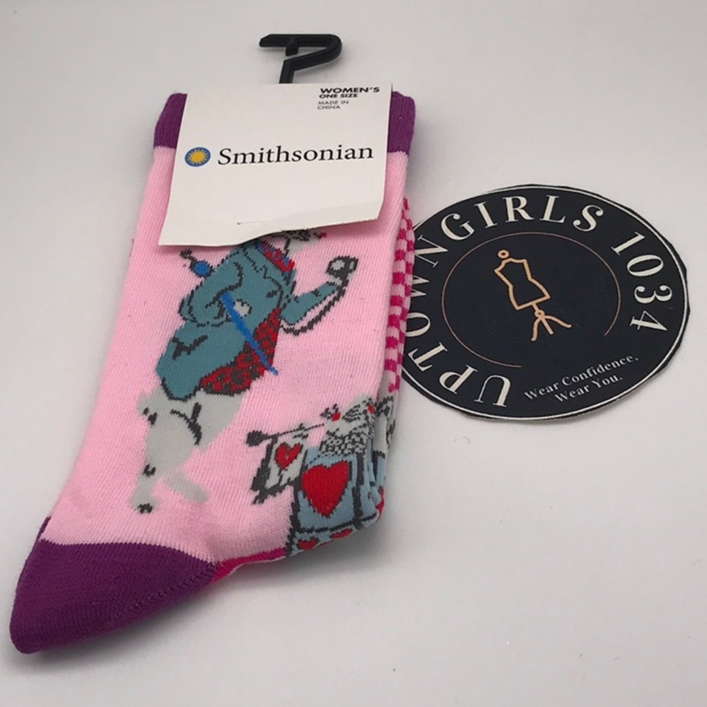 NWT SMITHsonian  Women's socks White Rabbit